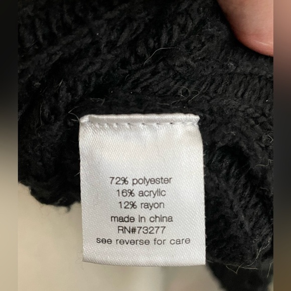 Elizabeth and James Black Turtleneck Sweater size large - Picture 3 of 5